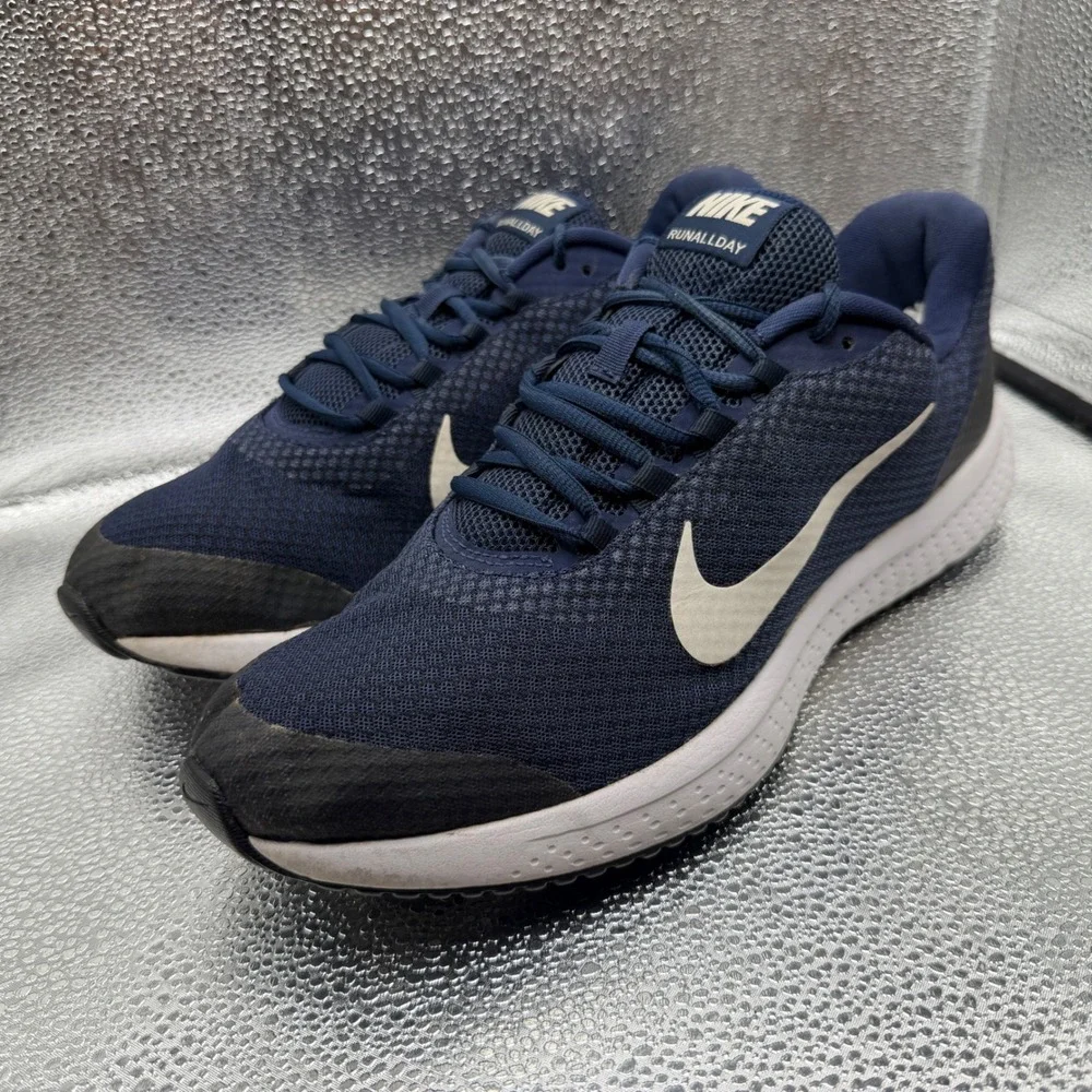 Size 12 Nike RunAllDay Running Shoes Mens Navy Blue Good 898464-404 Low Top